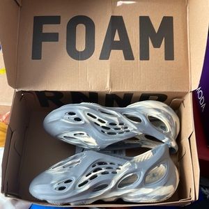 Yeezy Foam Runners brand new never worn